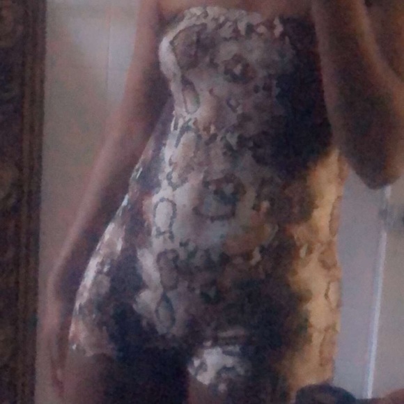 BUENOS AIRES ROMPER - Picture 2 of 5